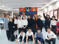 Evrensel Kolej